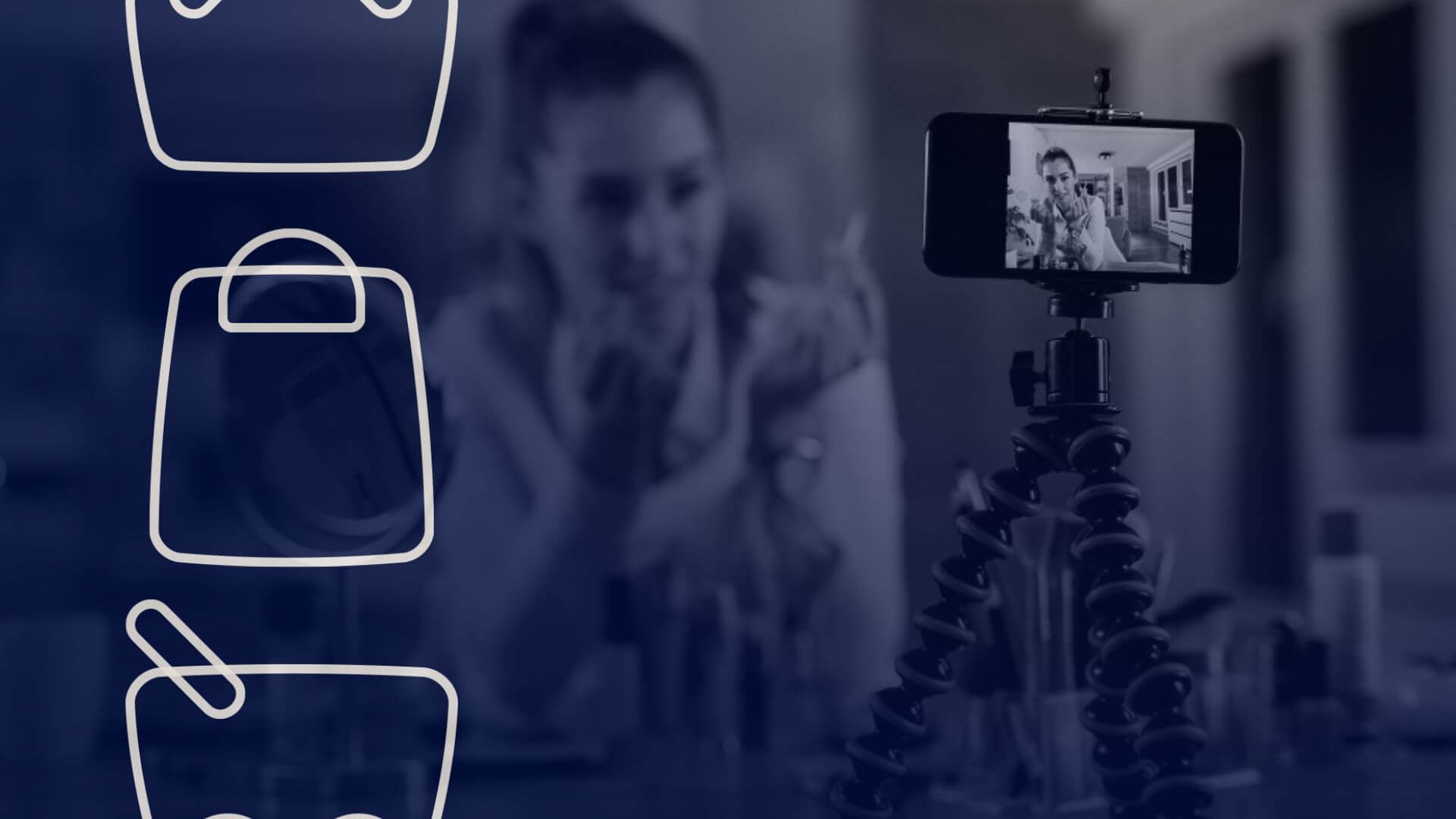 Vendedora fazendo livecommerce no tiktok shop